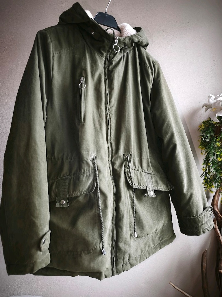 DeFacto İçi Peluş ve Kapitone Detaylı Haki Kadın Parka Mont – L Beden - 2