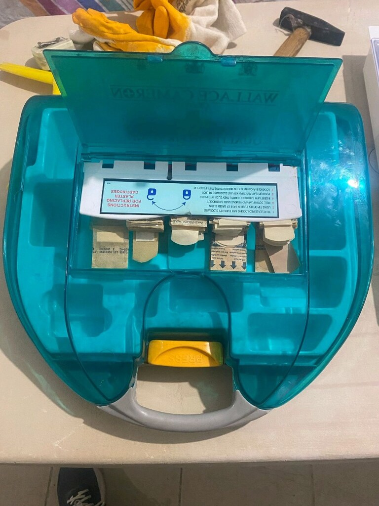 Eczane dolabı taşinır - 3