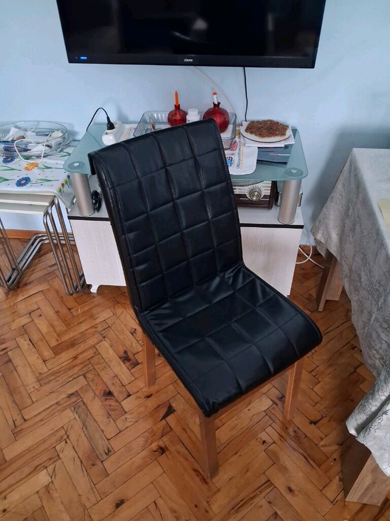 ACIL SATILIK YEMEK MASASI VE SANDALYE - 4