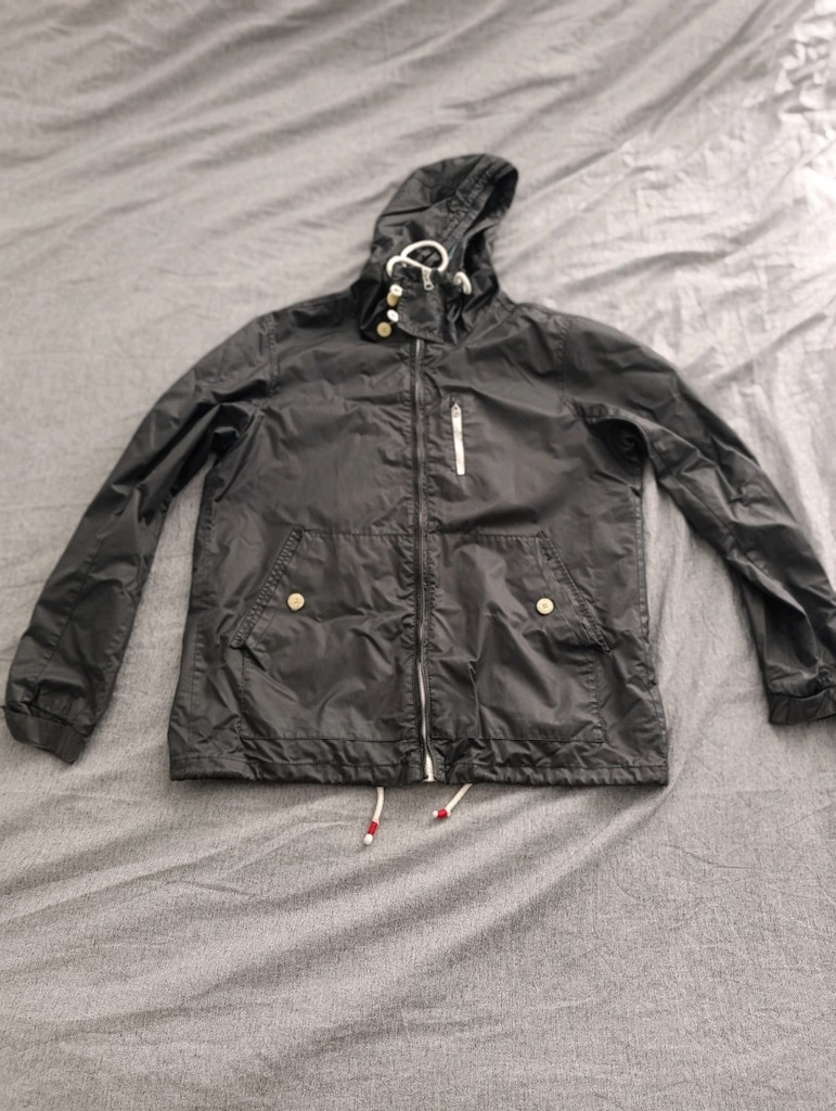 ORJİNAL PULL BEAR MARKA YAĞMURLUK TARZI MEVSİMLİK MONT