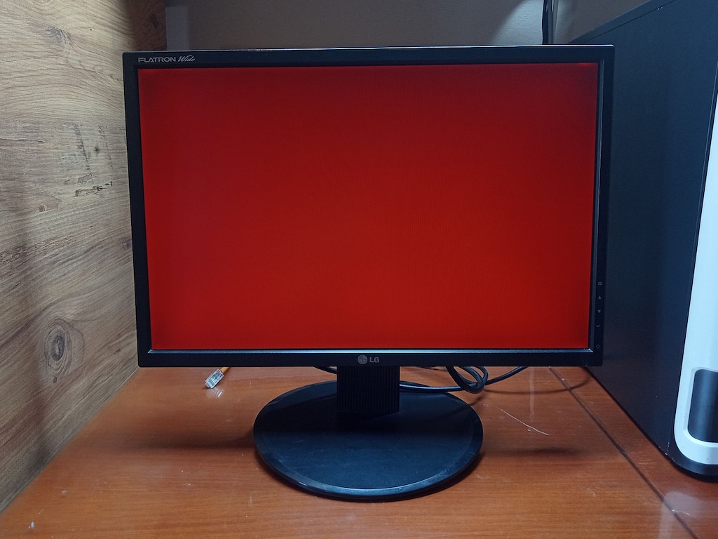 LG Flatron 19'' 75 Hz Monitör (L194WS-BF) - 3