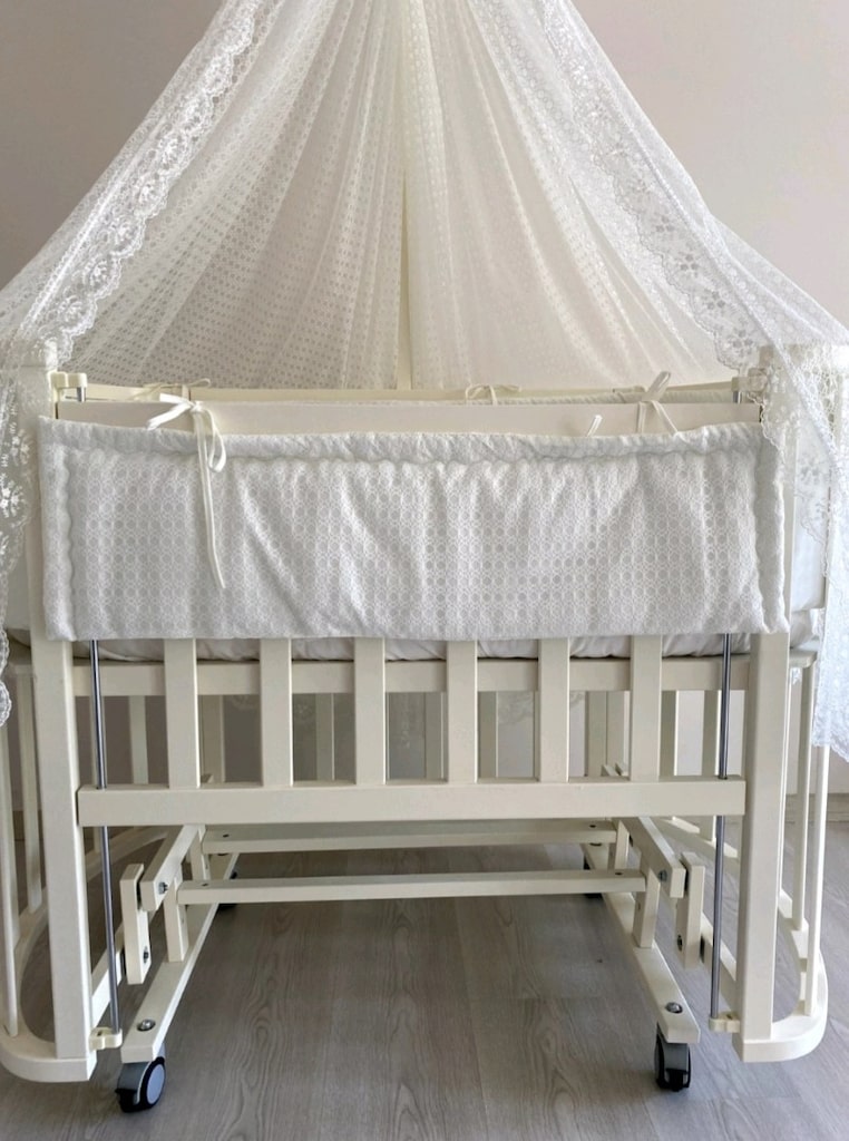 Çok Temiz Ahşap Sallanan Bebek Beşiği - 2