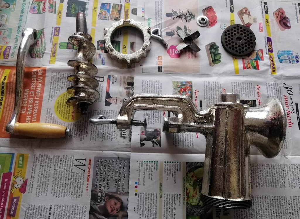 MEAT MINCER MANUEL KIYMA MAKINASI - 2