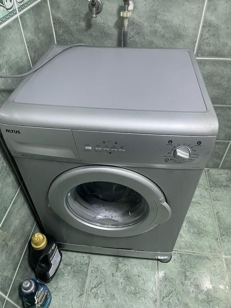 ALTUS ÇAMAŞIR MAKİNASI SAAT GİBİ ÇALIŞIYOR 8 KĞ S - 6