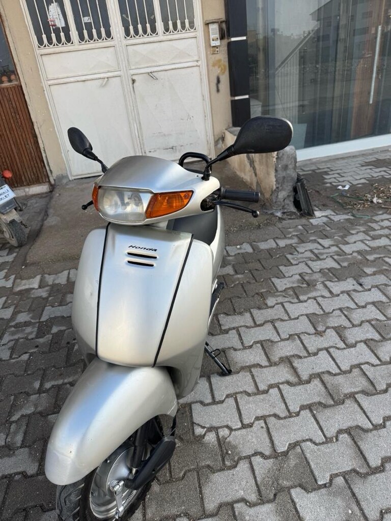 honda activa - 4