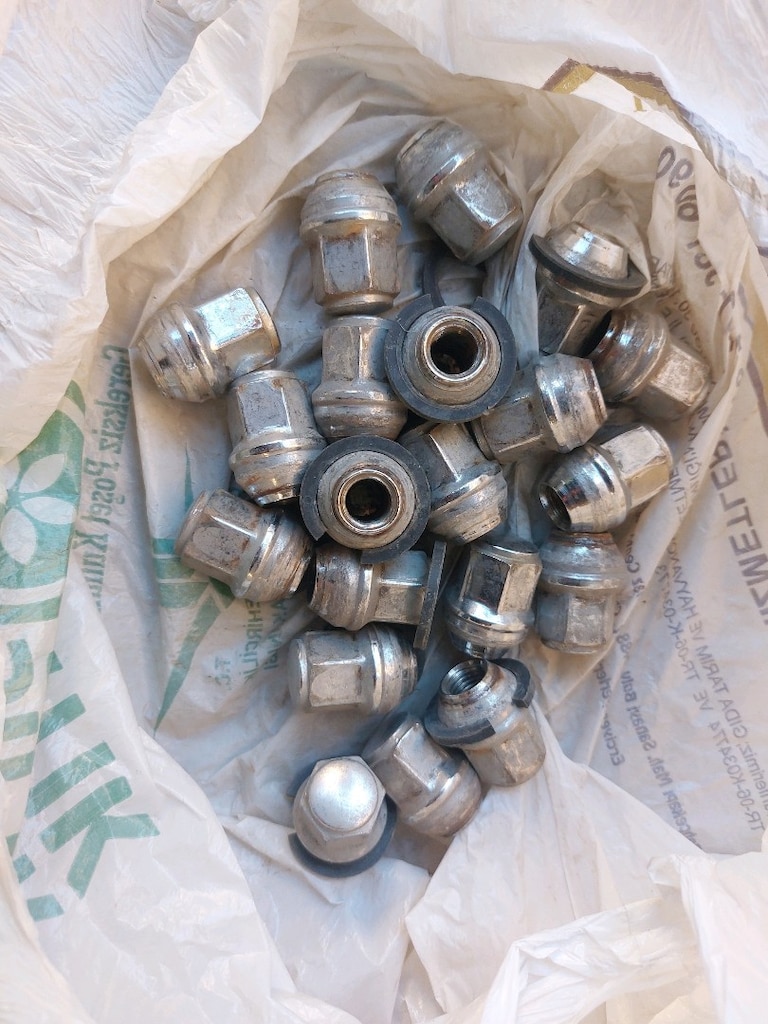 185 60 R15 Orjinal jantlı kış lastikli - 8