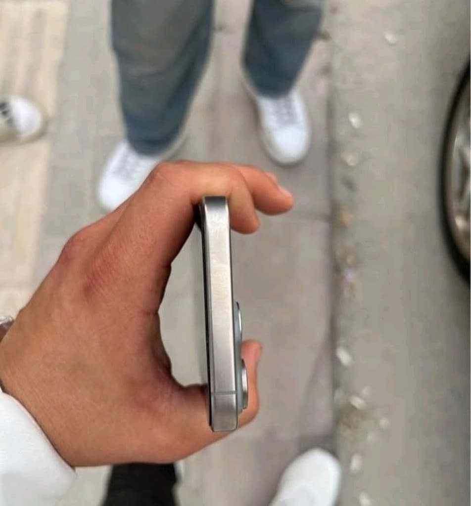 Acil Satılık İPhone 15 Promax - 4