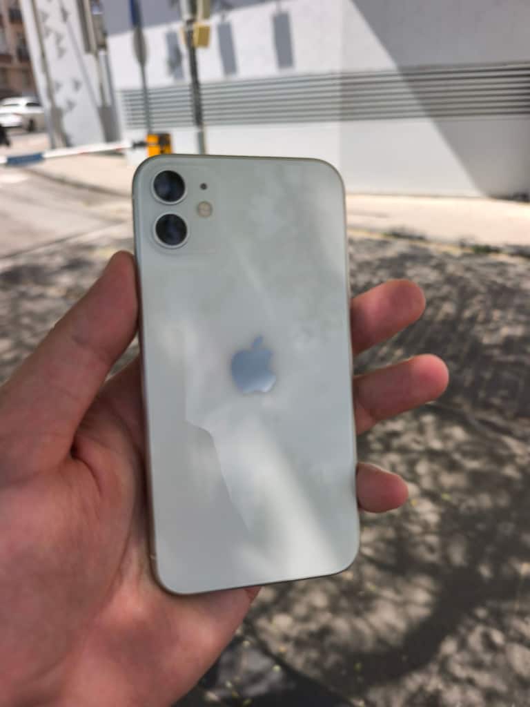 İPHONE 11 128 GB HATASIZ - 4