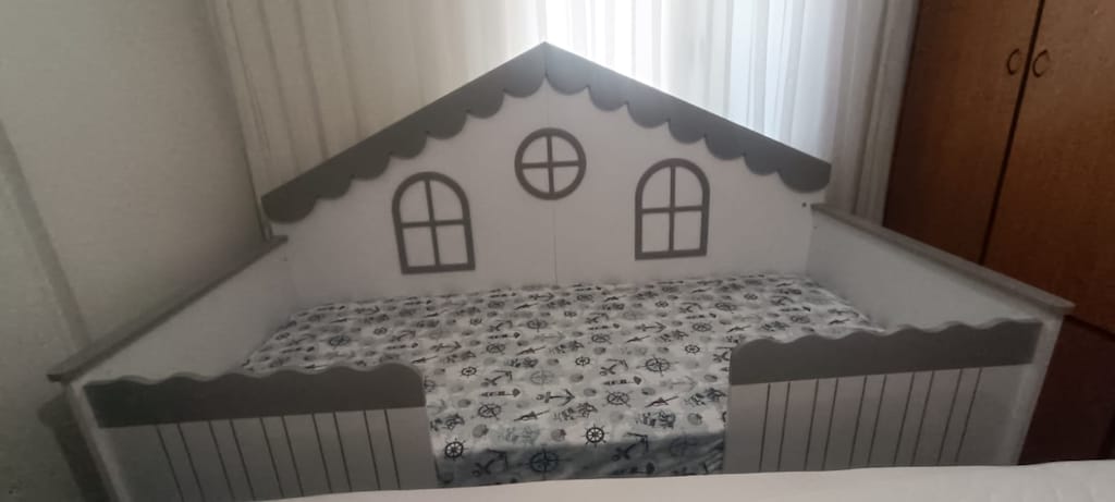 Çatılı Montessori Çocuk Karyolası - 2