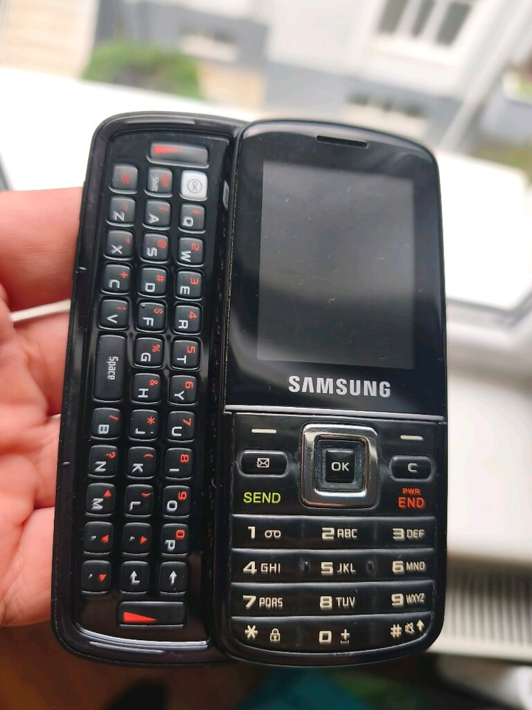 Samsung cep telefonu - 2