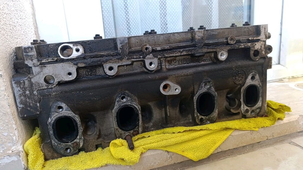 motor parçası üst kapak 2006 motor seat Toledo - 2