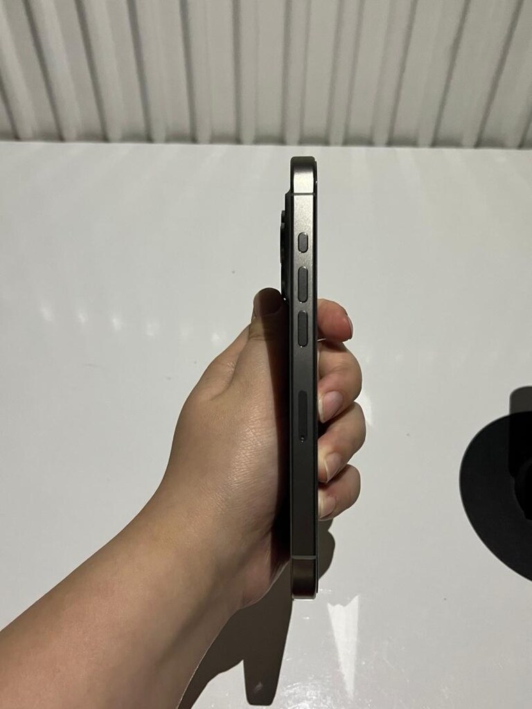 İPHONE 15 PRO - 2