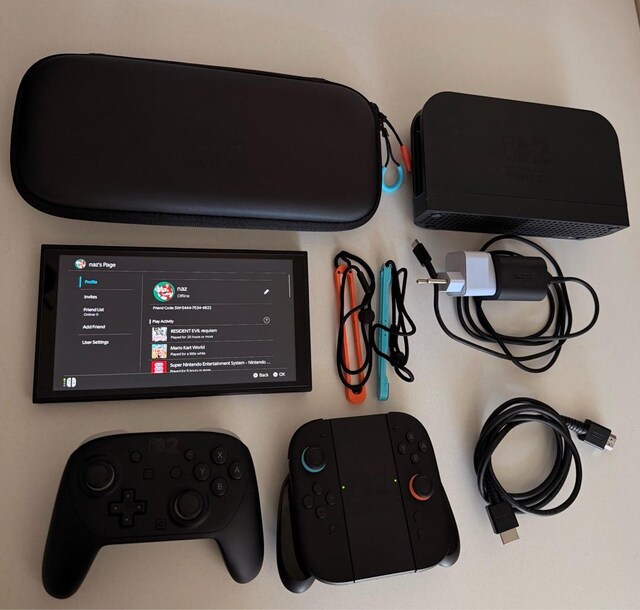 Nintendo Switch 2 + Pro Controller + Orijinal Nintendo Case|Çok Temiz