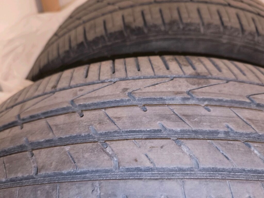 Hankook Lastik 215/65/17 Ventus S1 evo 2 SUV - 2