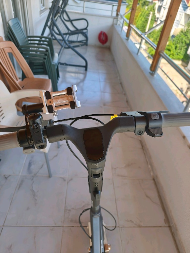 Navee ST3 Pro Elektrikli Scooter - 75 Km Menzil -1350W Güç - Turbo mod - 7