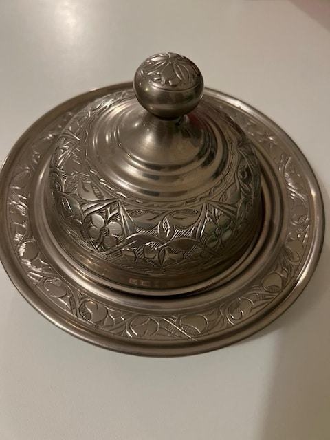 Nostaljik Vintage Desenli Kapaklı Sunum Tabağı / Lokumluk (19.5 cm)