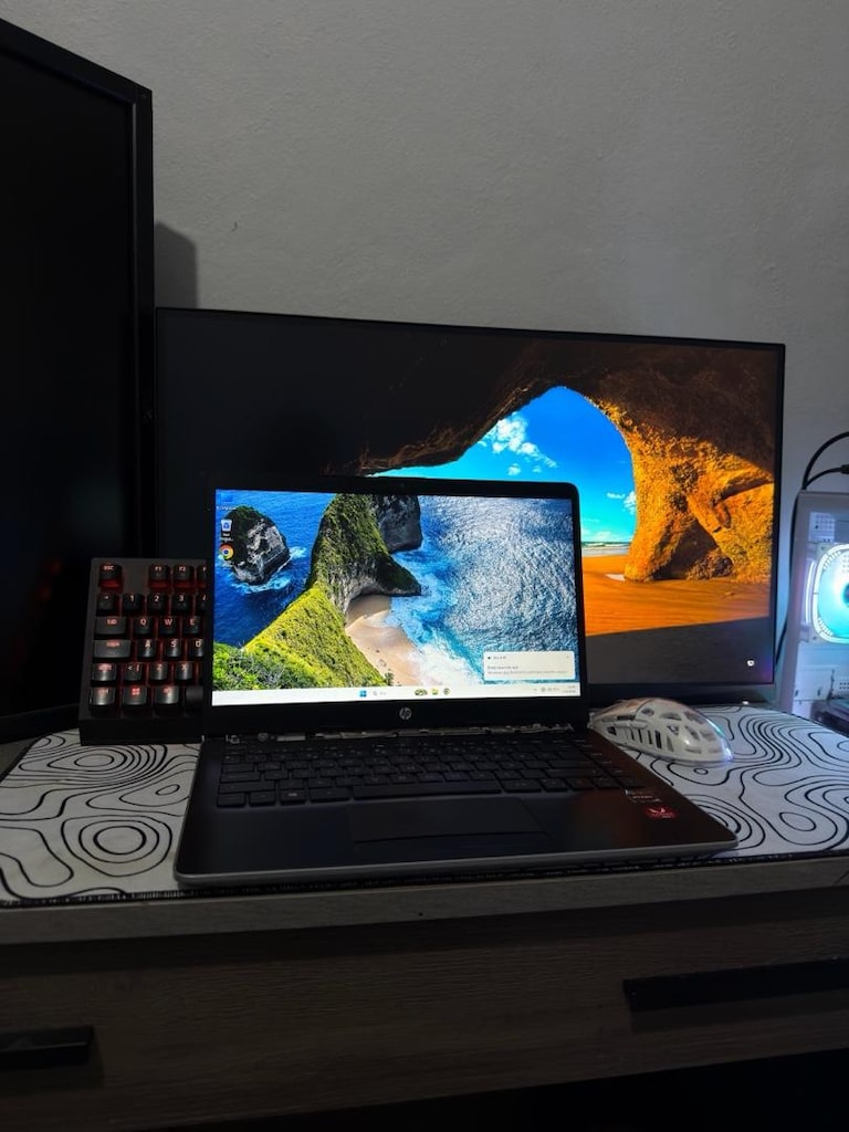 Hp Laptop - 2