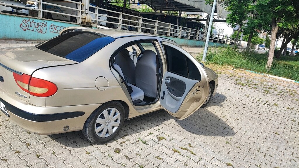 MEGANE1 KLİMALI 2000 MODEL - 10