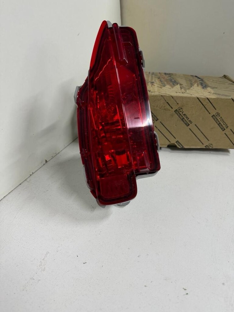 TOYOTA YARIS 2012 TAMPON REFLEKTÖRÜ ARKA SOL 815910D050 - 6