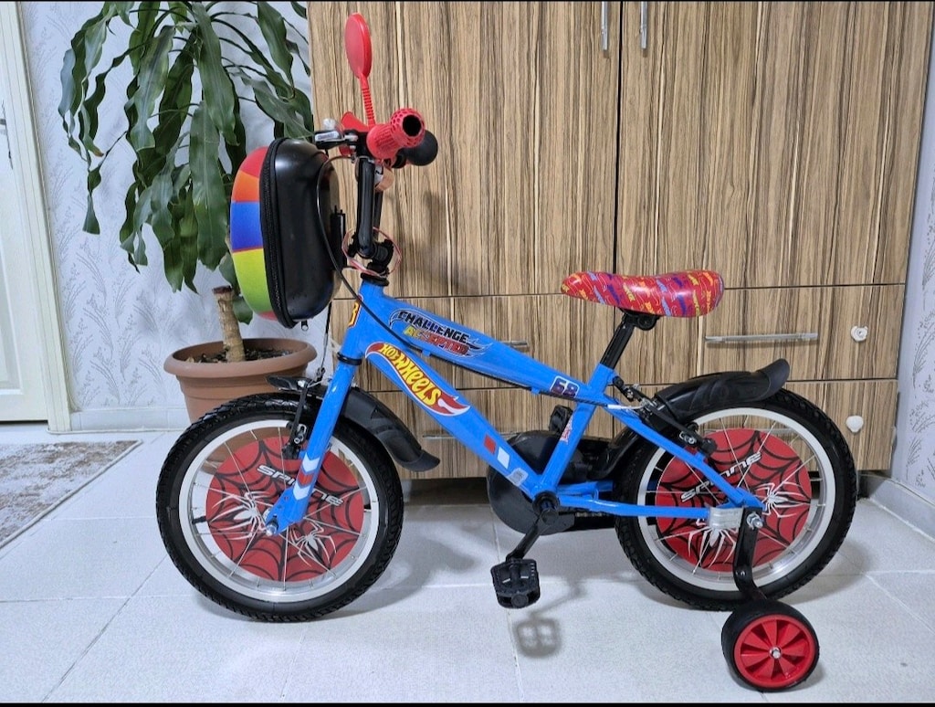 16 JANT SIFIR AYARINDA TERTEMİZ ÜMİT HOTWHEELS ÇOCUK BİSİKLETİ - 2