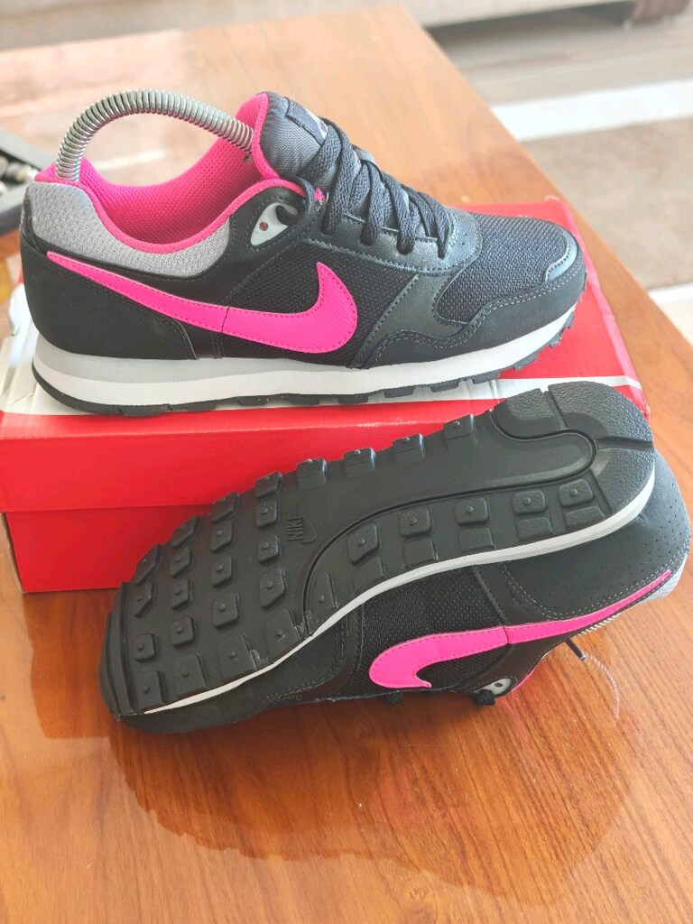 Nike MD Runner orjinal sıfır kutulu üründür - 6