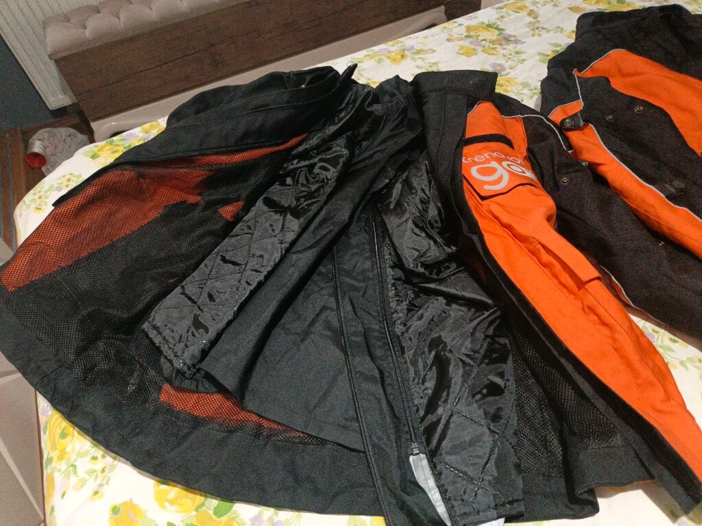 mont - 4