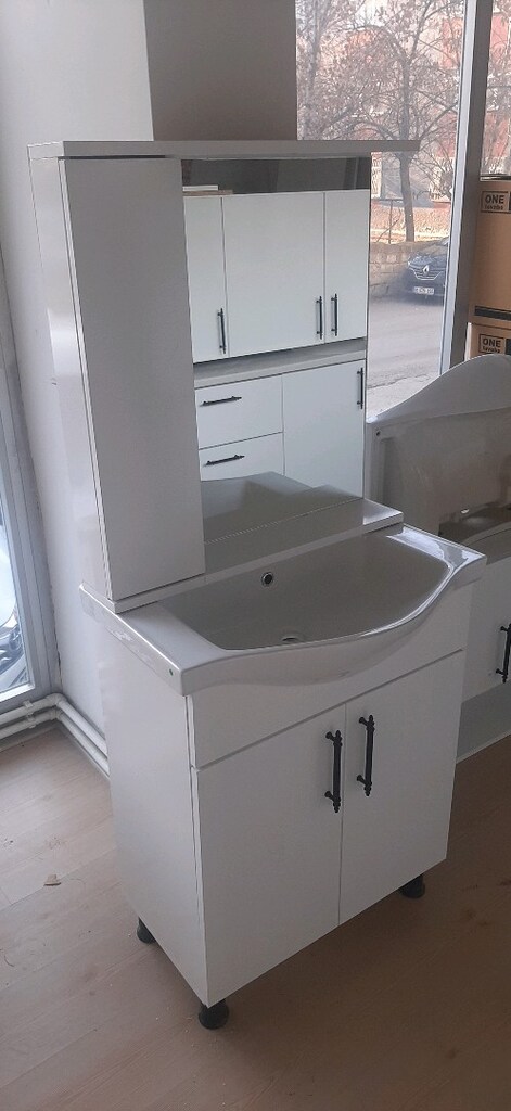 BANYO DOLABI SETI - 13