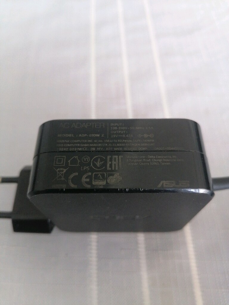 Asus ince uclu Şarj adaptörü - 2