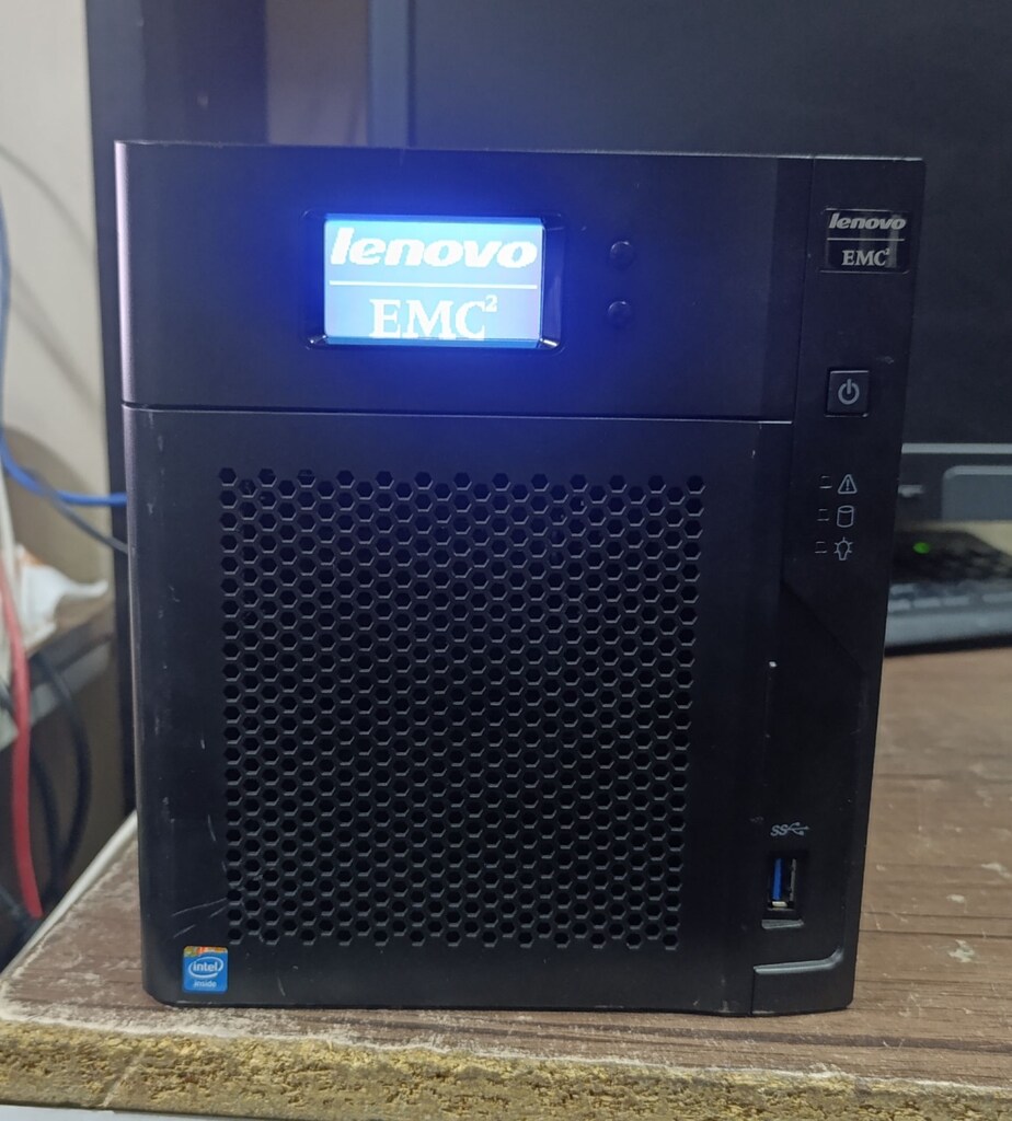 LENOVOEMC PX4-400D 4 HARD DİSK YUVALI NAS CİHAZI - 3