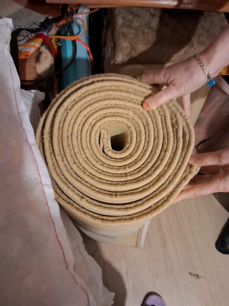 ACİLSATILIK. /400 cm kalın yolluk halı - 5