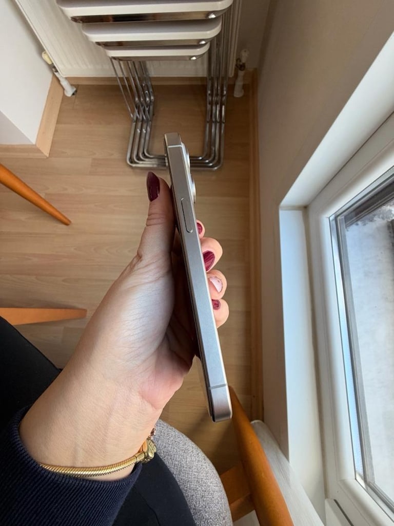 Iphone 15 Pro 128 GB Naturel - 6
