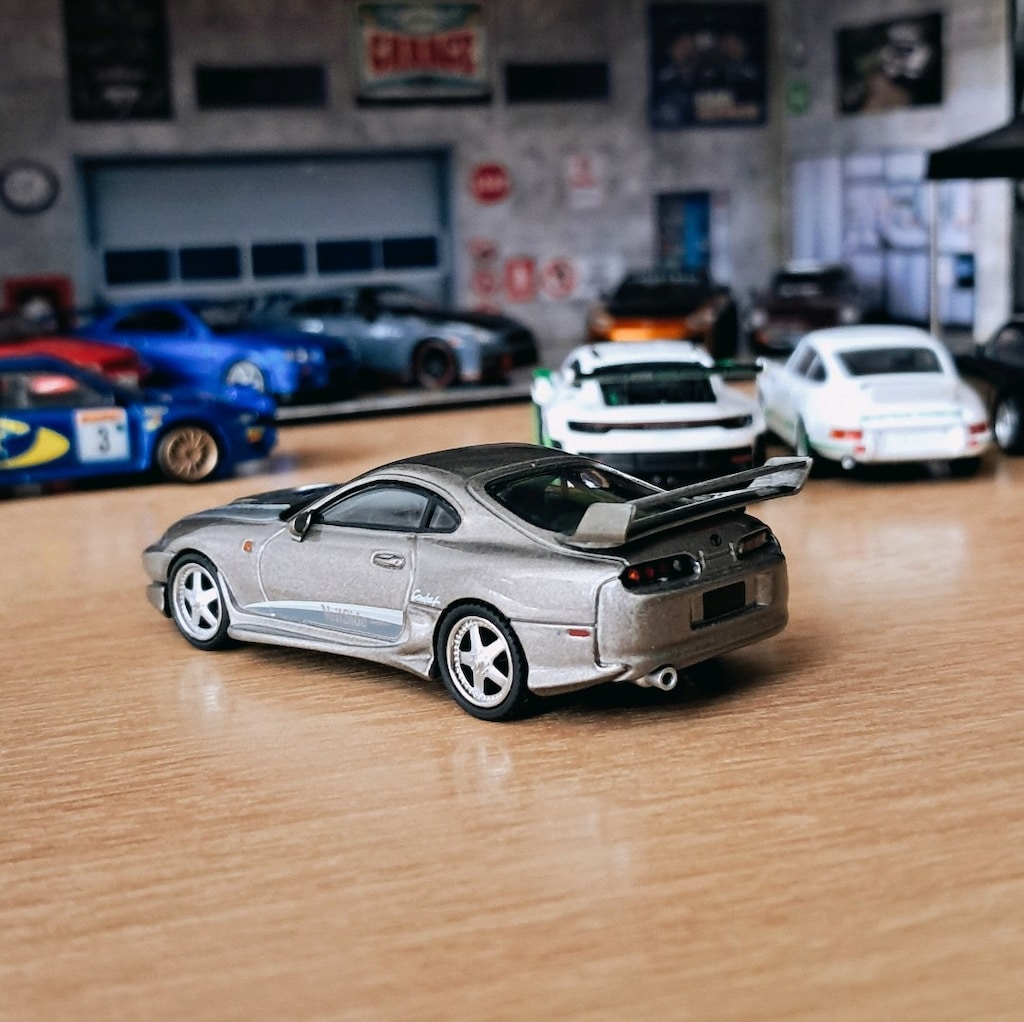 Toyota Supra mk4 veilside Mini gt 1/64 diecast - 4