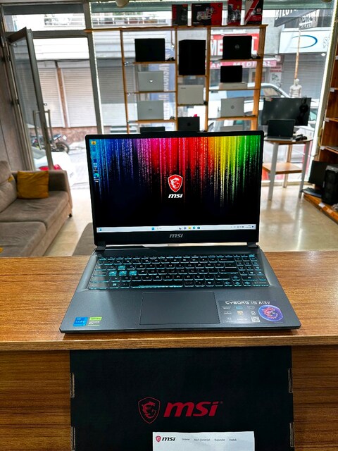 Msı Gaming 13. Nesil RTX 4050 16 GB RAM 512 GB SSD 14 Ay Garant