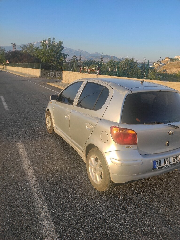 1.3 Yaris arayana - 6