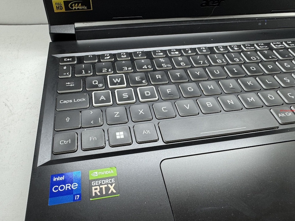 ACER NİTRO i7 11. İŞLEMCİ 8 GB RAM 512 M2SSD RTX 3060 - 3