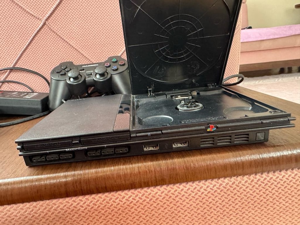 PlayStation 2 - 4