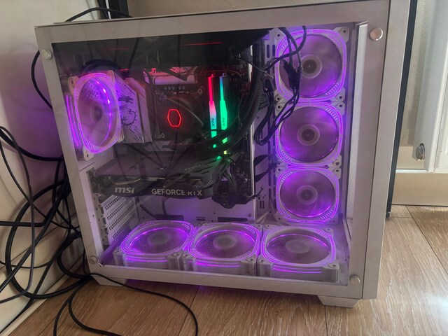 i7-14700K RTX 4060 32GB RAM 2TB SSD