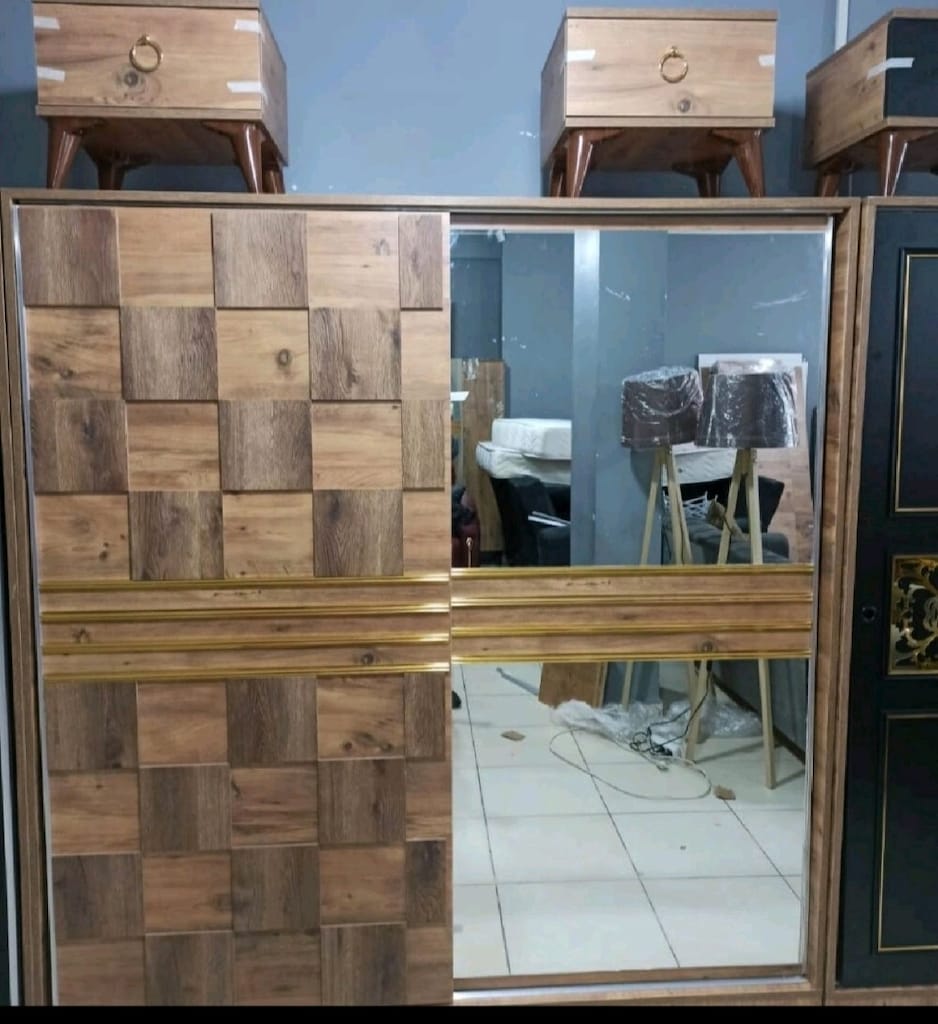 Sıfır Sürgülü Aynalı Yatak Odası Takımı (Dolap + Şifonyer + Komodin) - 2
