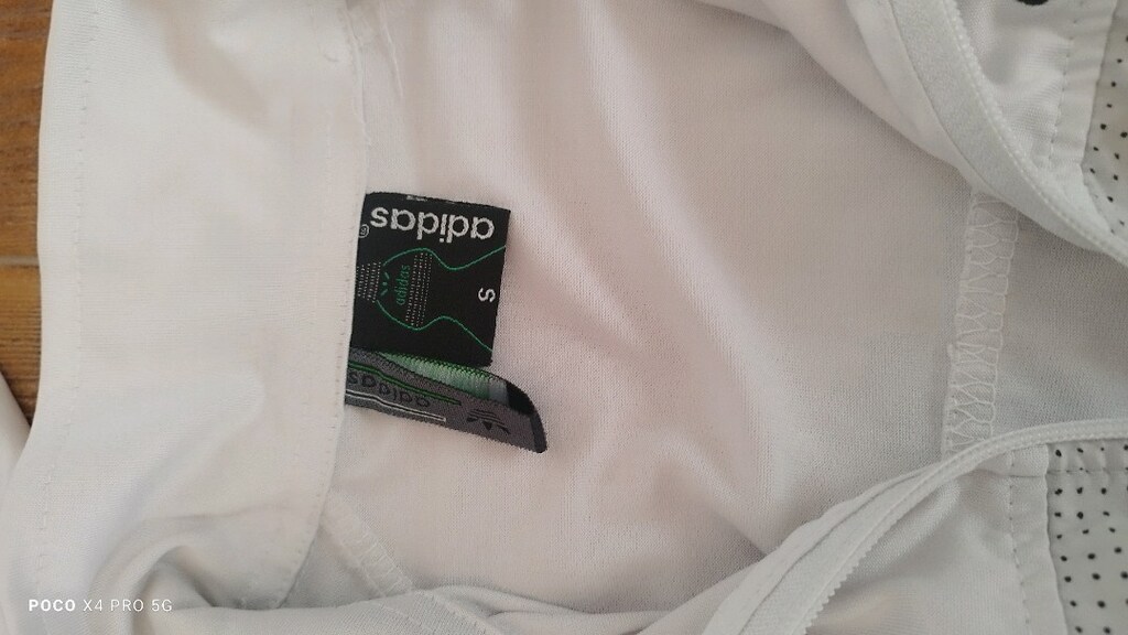 #Adidas spor mont Eni 44 Boyu 60 Çokça bu tip kadın erkek, - 4