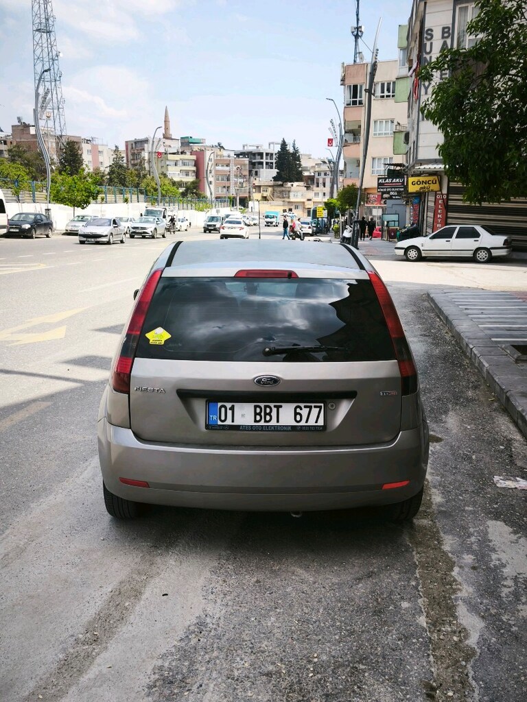 2005 Ford Fiesta confort - 4
