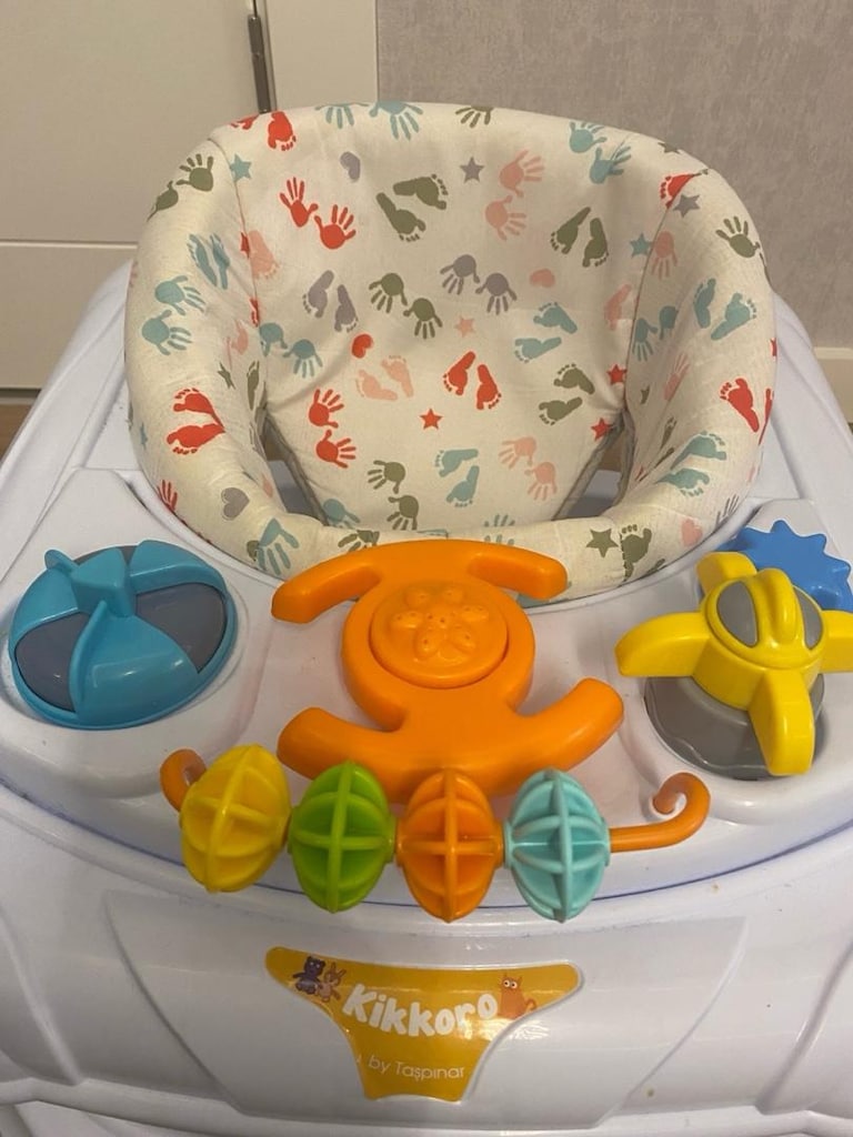 tekerlekli oyuncaklı bebek yürüteci örümcek - 2