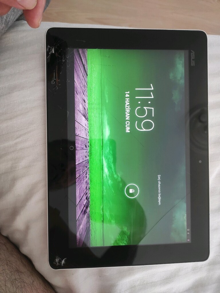 ASUS MEMO Pad TABLET KOOA( on can kırık ) - 2