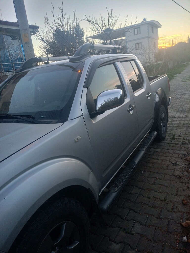 NiSSAN NAVARA D40 - 6