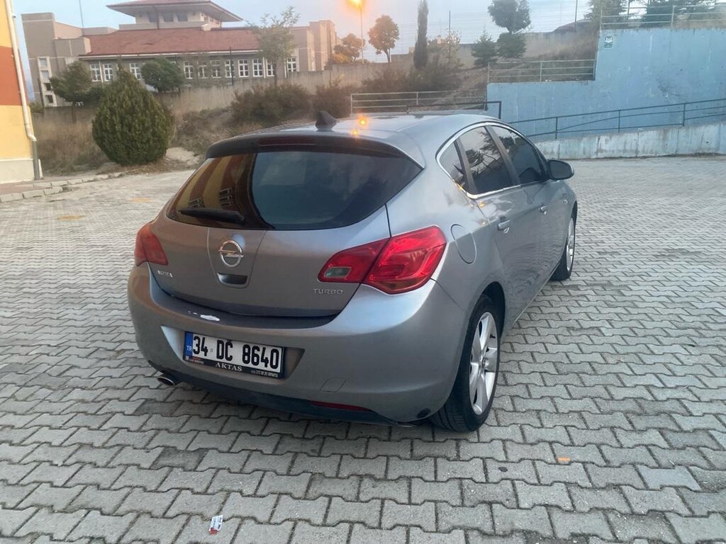 Opel Astra 1.4 Turbo benzin lpg 140 beygir - 2