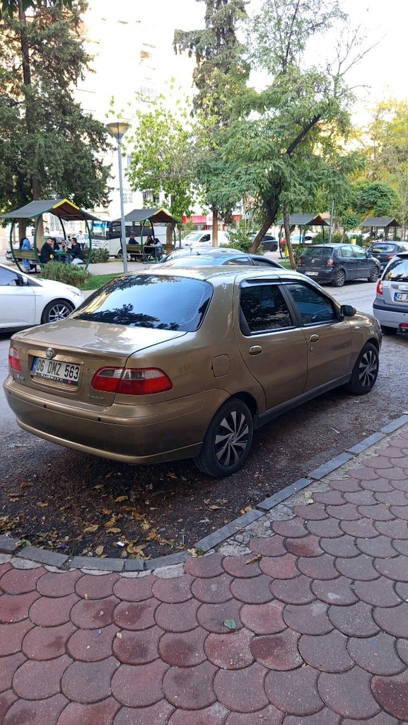 Temiz kullanılmış Fiat albea - 5