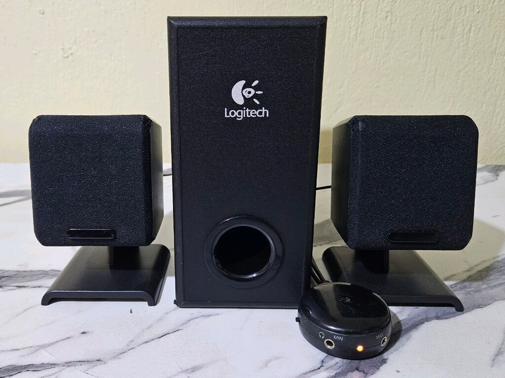 Logitech S220 2+1 Ses Sistemi Çok Temiz 17Watt RMS - 3