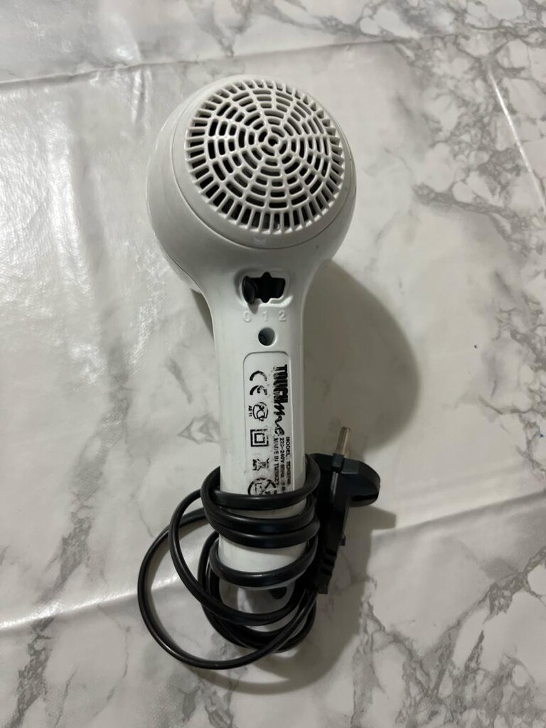 fön makınası faal çalışıyor - 3