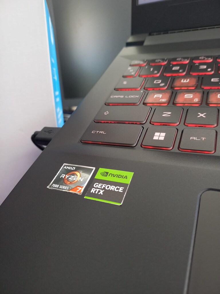 HATASIZ!!! MSİ BRAVO RYZEN 7 7535HS 16 GB RAM DDR5 RTX 4060 - 11
