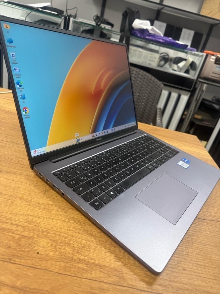 HUAWEİ D16 i5 12 (08) 8 ram 512 ssd m2 - 4