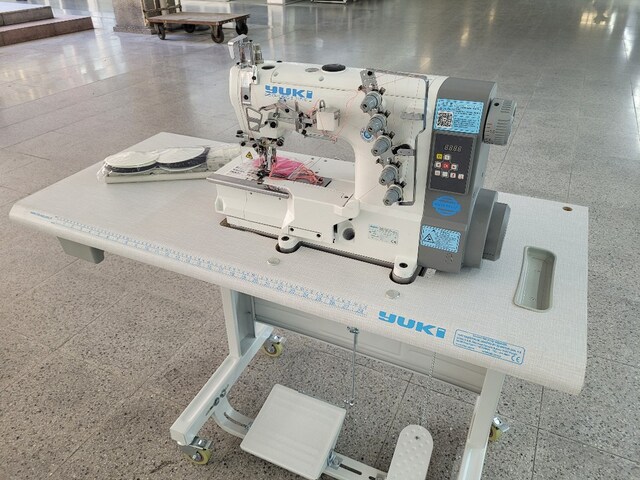 Yuki Kafadan Motorlu Mekanik Etek Reçme Makinası